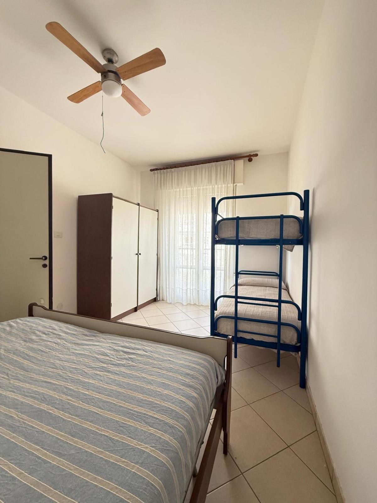 Residence Zeta - Walterigato Apartments Solo Per Famiglie リド・ディ・イエゾロ エクステリア 写真
