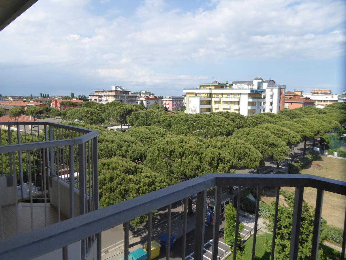 Residence Zeta - Walterigato Apartments Solo Per Famiglie リド・ディ・イエゾロ エクステリア 写真